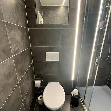 Daire Modern By The In T54